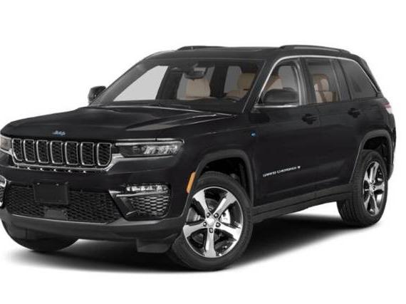 JEEP GRAND CHEROKEE 2023 1C4RJYB62PC633368 image